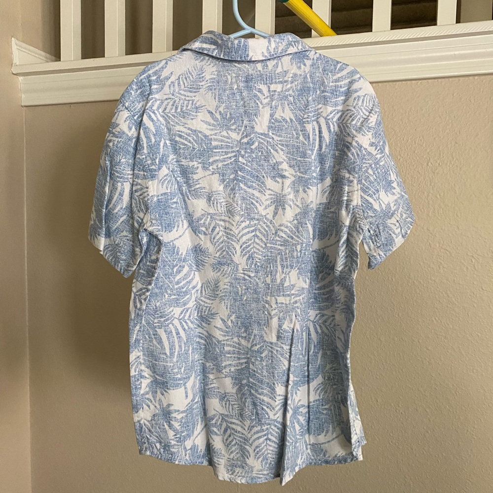 Boys Old Navy Print Button Down Shirt - Picture 6 of 6